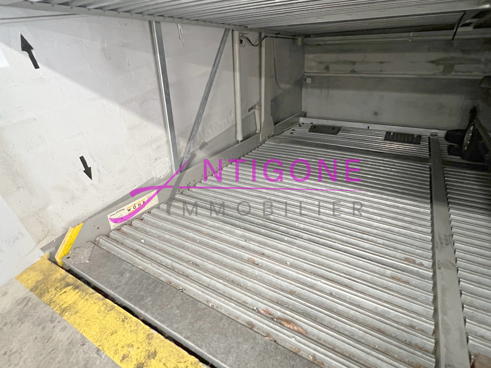 Image_1, Parking, Six-Fours-les-Plages, ref :AVPA10000080