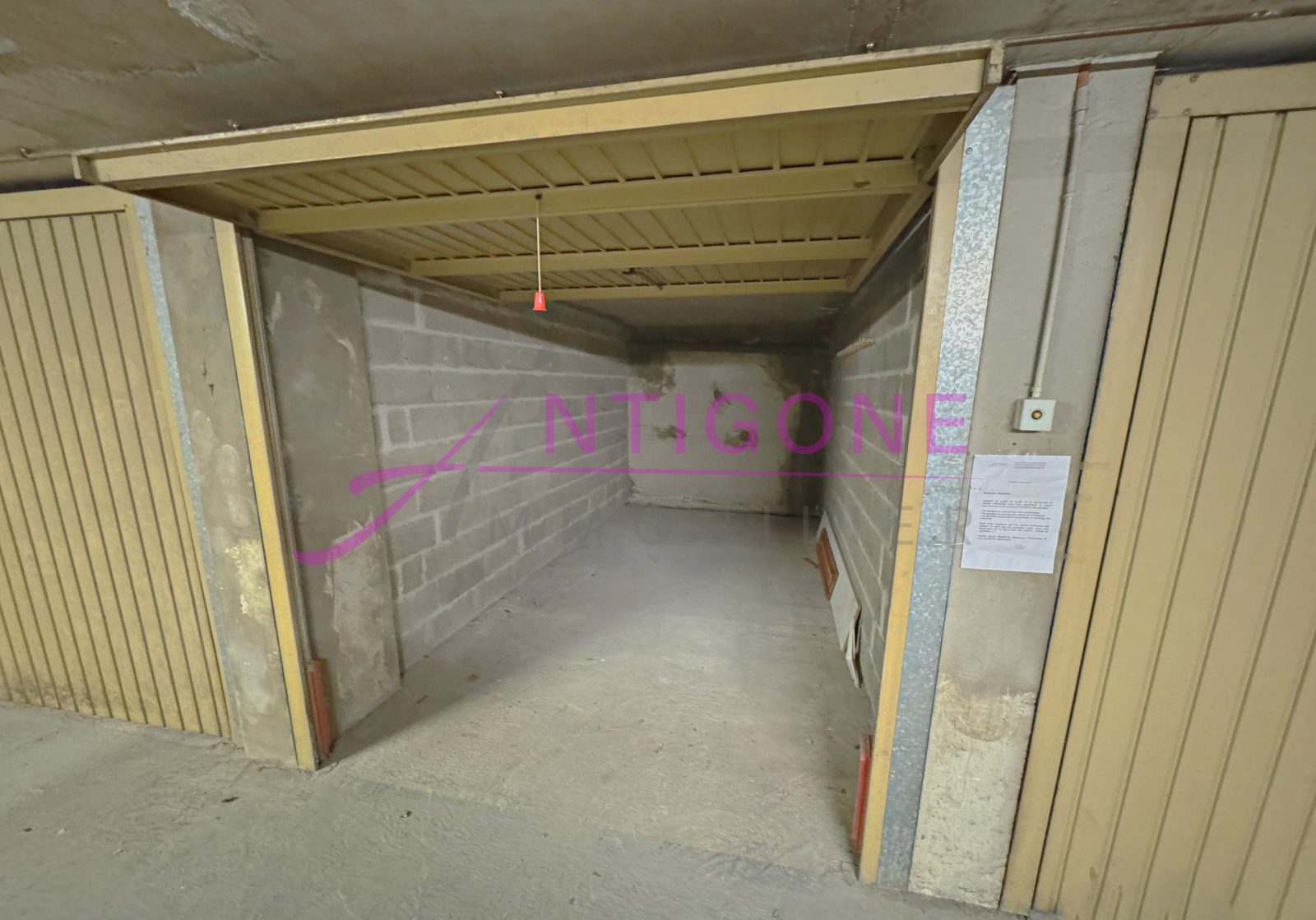 Image_1, Garage, Sanary-sur-Mer, ref :GPVGA30000214