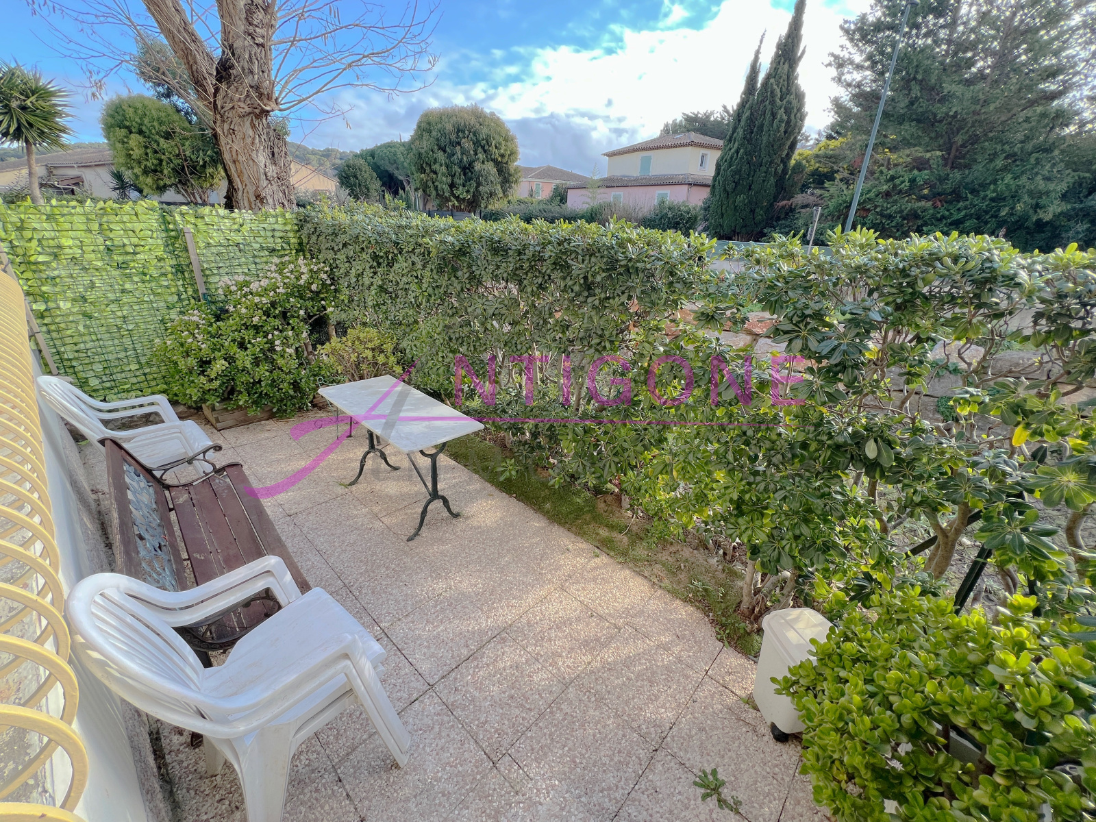 Image_1, Studio, Sanary-sur-Mer, ref :ALST10000320