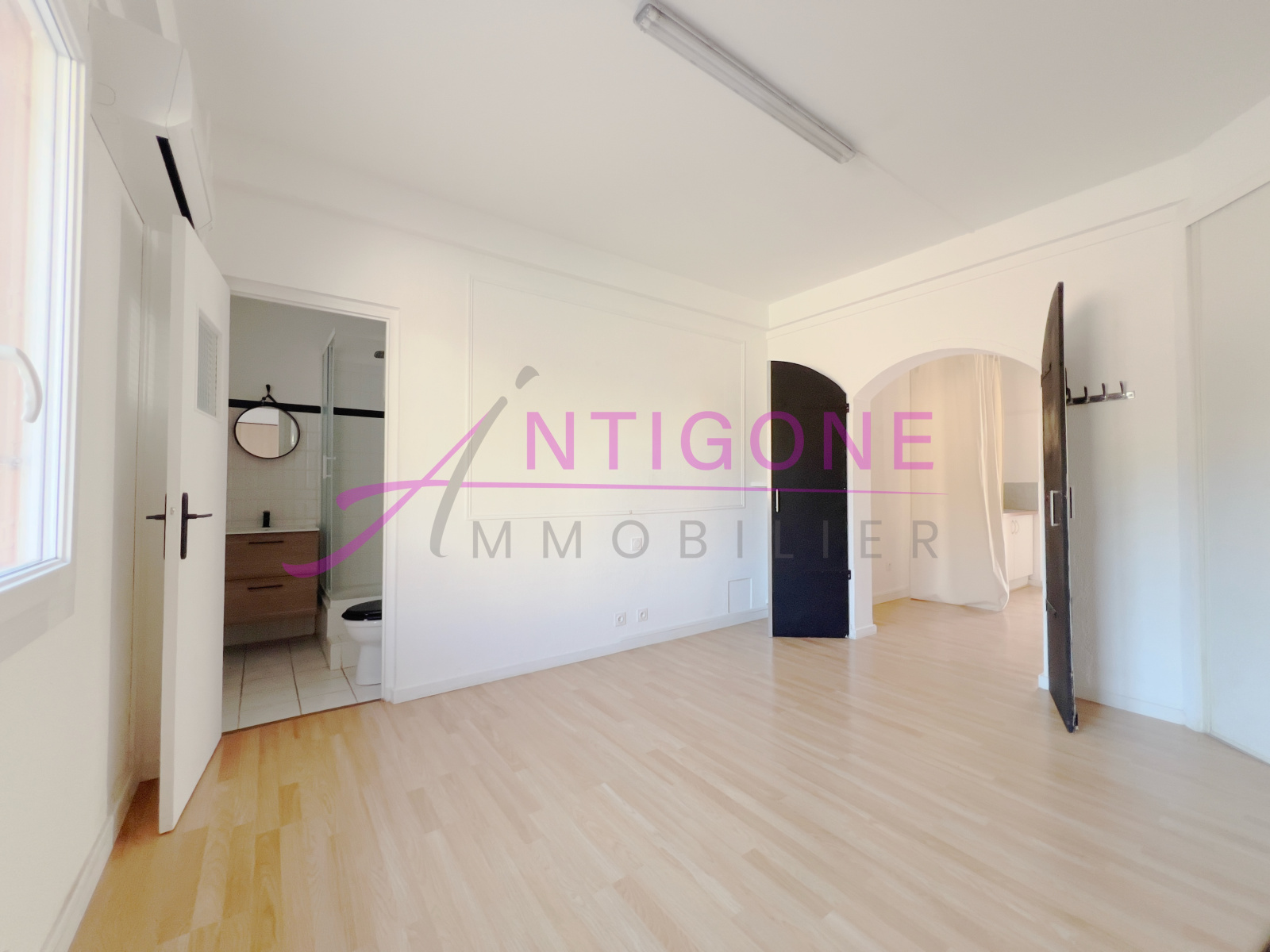 Image_1, Local commercial, Sanary-sur-Mer, ref :AVCO10000343