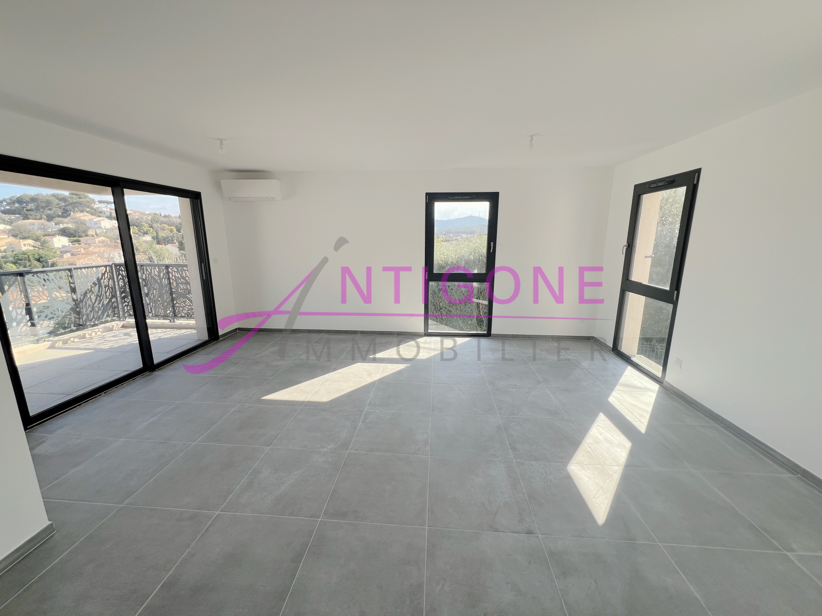 Image_1, Appartement, Six-Fours-les-Plages, ref :AOAP10000095