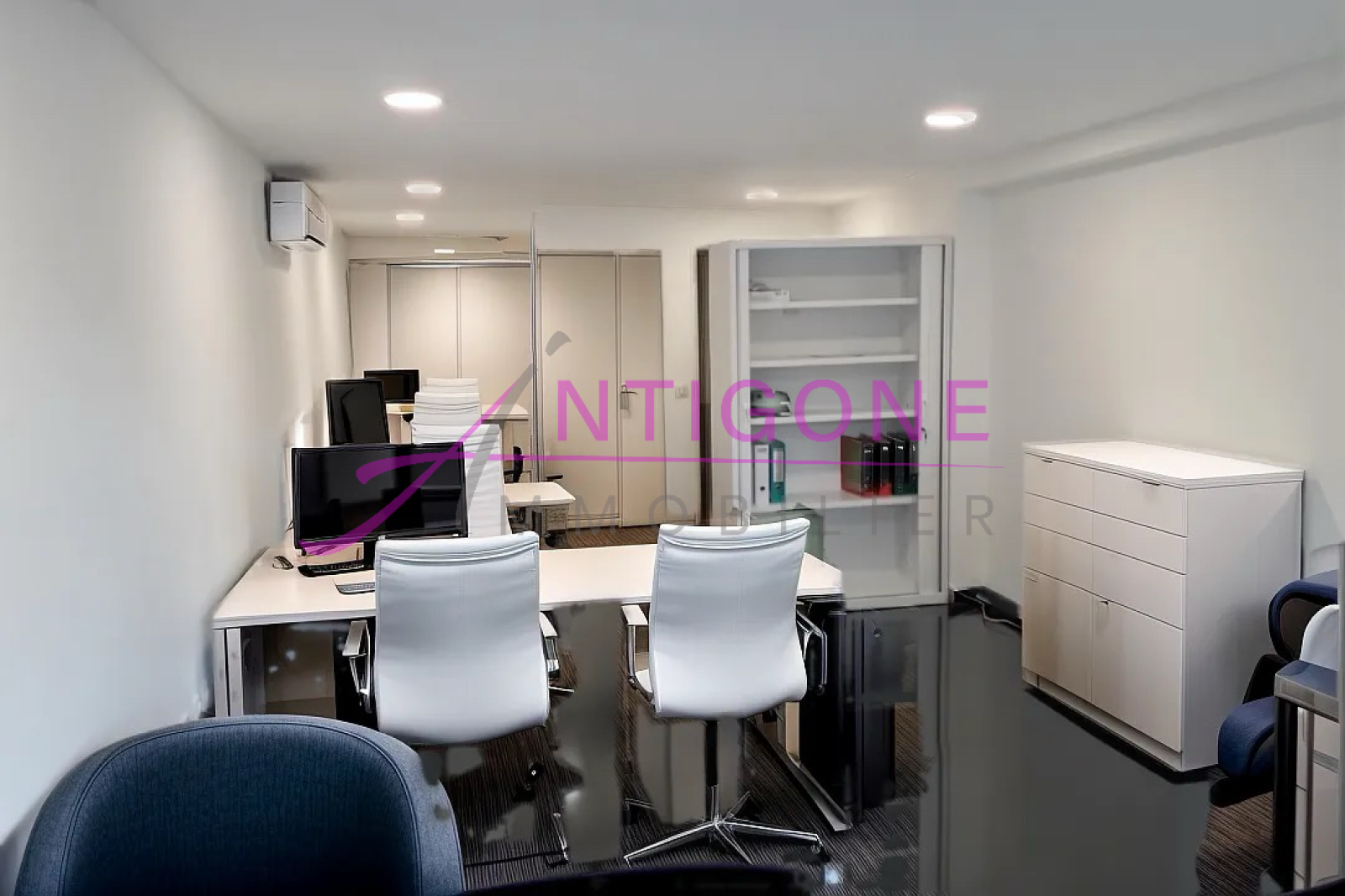 Image_1, Immeuble, Six-Fours-les-Plages, ref :AVCO10000258