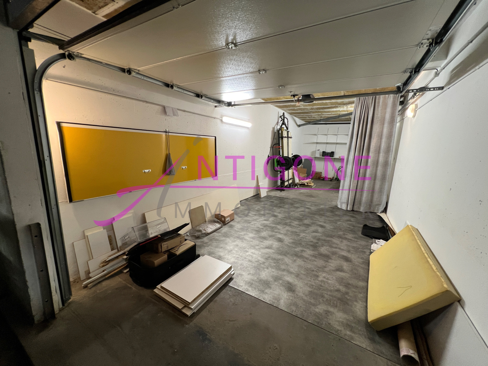 Image_1, Garage, Sanary-sur-Mer, ref :AVGA10000238